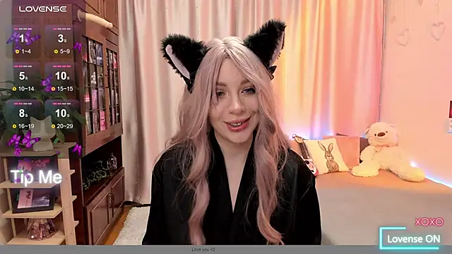 Snapshot of MelodyBlosom chatting on 03.04.25 MelodyBlosom online show from 03.04.25