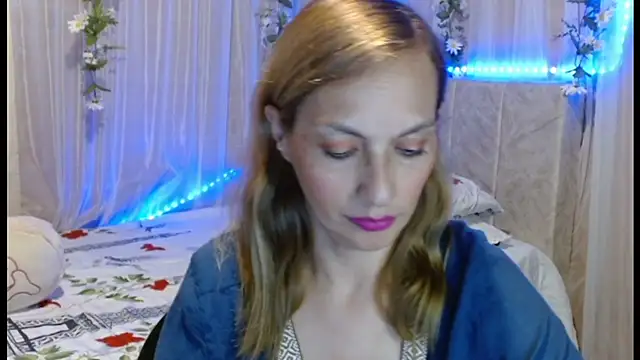 Snapshot of italagomez_ chatting on 01.31.25 italagomez online show from 01.31.25