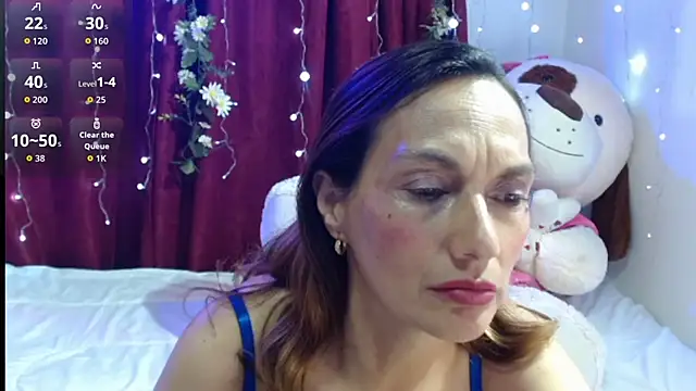 italagomez  online show from 03.17.26