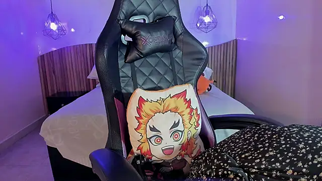 IamNayuta online show from 11.12.25