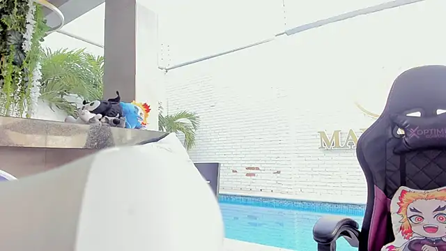 IamNayuta online show from 11.15.25