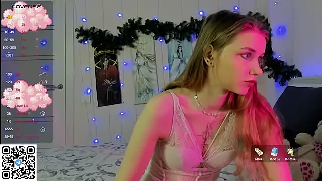 Snapshot of JorRoger chatting on 01.03.25 JorRoger online show from 01.03.25