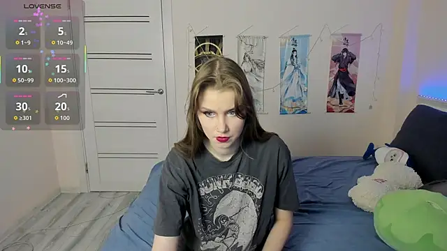 Snapshot of JorRoger chatting on 10.08.25 JorRoger online show from 10.08.25