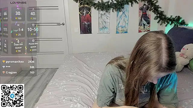 Snapshot of JorRoger chatting on 12.15.25 JorRoger online show from 12.15.25