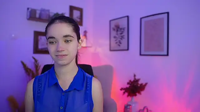 Gia Paige18 online show from 11.27.25