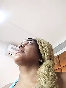 ELLA KELLY online show from 12.18.25