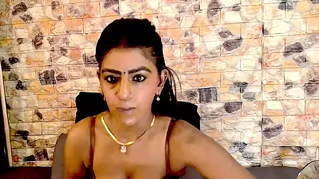 Snapshot of EroticSexyStripper chatting on 02.17.26 EroticSexyStripper online show from 02.17.26