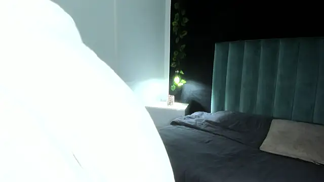 Snapshot of HarleyQueen_Robbie chatting on 03.18.25 HarleyQueen Robbie online show from 03.18.25