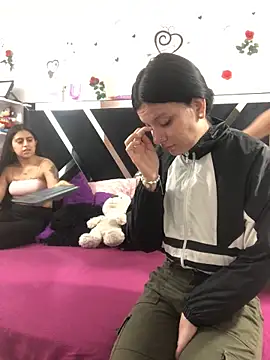 1lovelygirls online show from 09.16.25