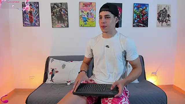 jonathanjoestar  online show from 01.09.26