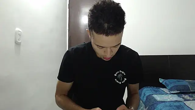 dimitriquiet05 online show from 12.16.24