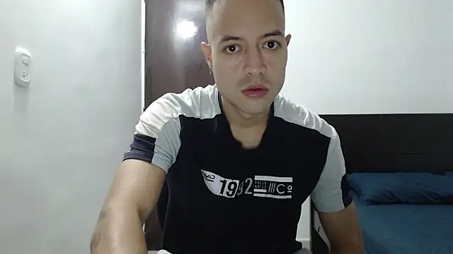 dimitriquiet05 online show from 12.22.24