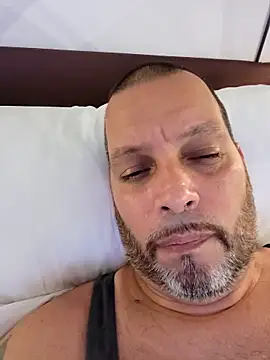 Snapshot of Just2much chatting on 10.01.25 Just2much online show from 10.01.25