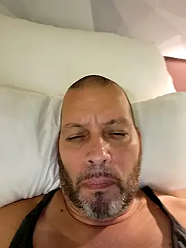 Snapshot of Just2much chatting on 10.15.25 Just2much online show from 10.15.25