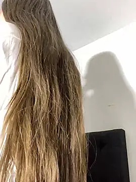 Snapshot of cheryl_cc chatting on 03.02.25 cheryl cc online show from 03.02.25