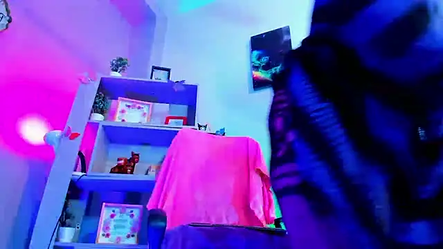 kuromi69 online show from 09.12.25