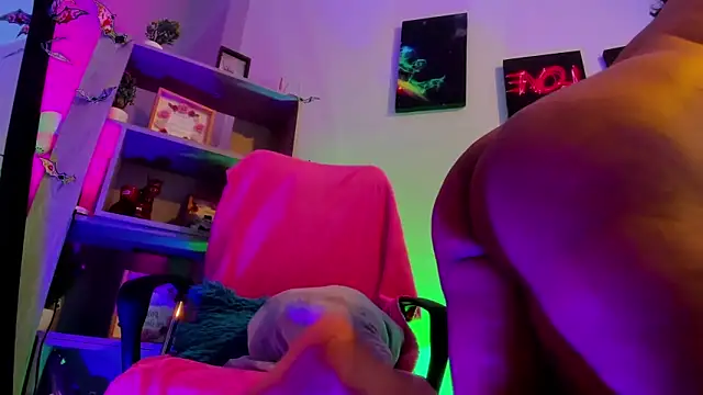 kuromi69 online show from 10.15.25