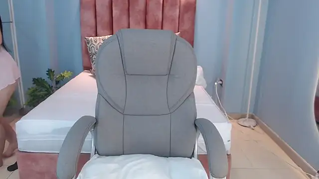 Violetta rainbow online show from 11.28.25