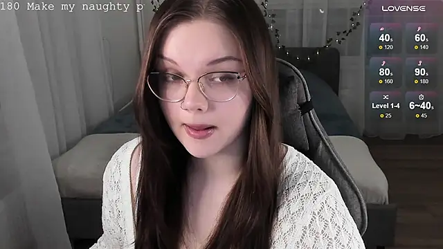 EvaBae online show from 09.27.25