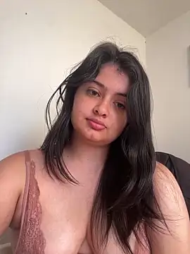 Stephania 18 online show from 03.09.25