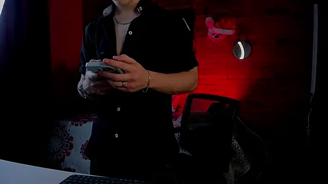 Ares Dickson online show from 12.13.24