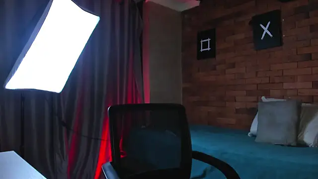 Ares Dickson online show from 02.10.25