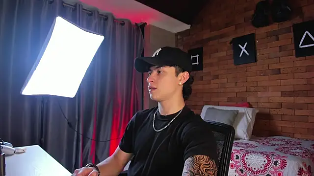 Ares Dickson online show from 02.17.25