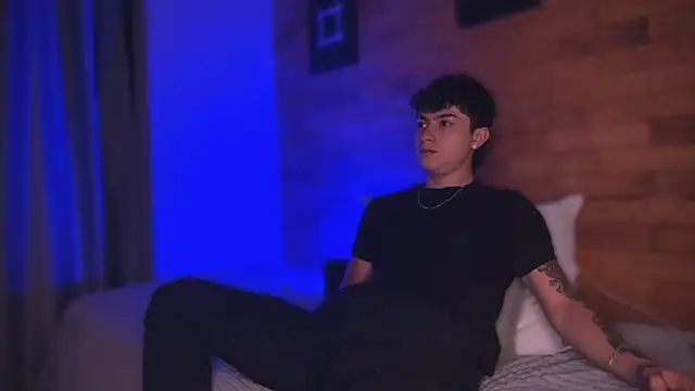 Ares Dickson online show from 03.22.25