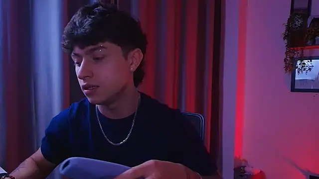 Ares Dickson online show from 10.15.25