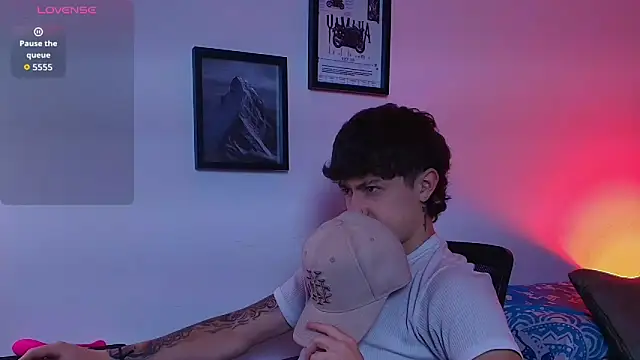 Ares Dickson online show from 11.12.25