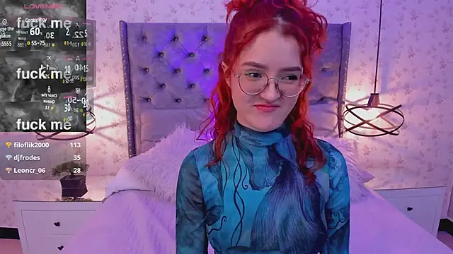 Snapshot of MiaWinx chatting on 12.19.24 MiaWinx online show from 12.19.24