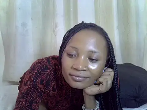 Snapshot of SpicyPetite chatting on 02.01.25 SpicyPetite online show from 02.01.25