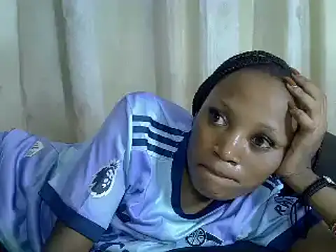 Snapshot of SpicyPetite chatting on 02.15.25 SpicyPetite online show from 02.15.25
