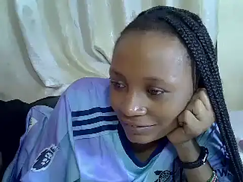 Snapshot of SpicyPetite chatting on 02.16.25 SpicyPetite online show from 02.16.25