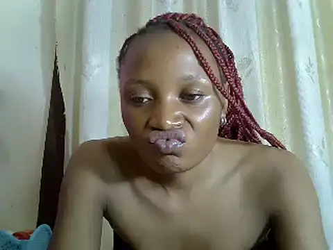 Snapshot of SpicyPetite chatting on 03.23.25 SpicyPetite online show from 03.23.25