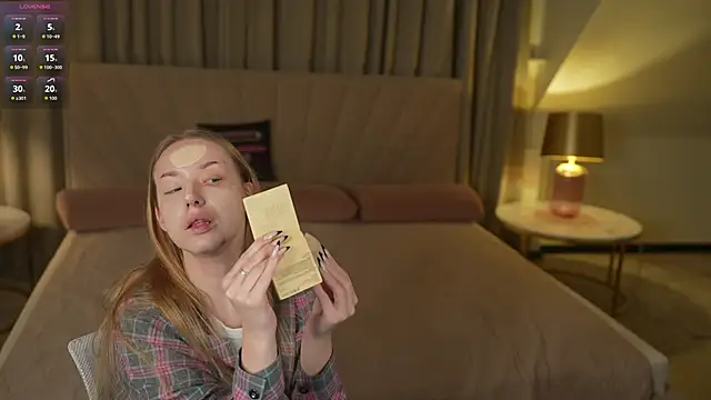 Linda054 online show from 11.20.25