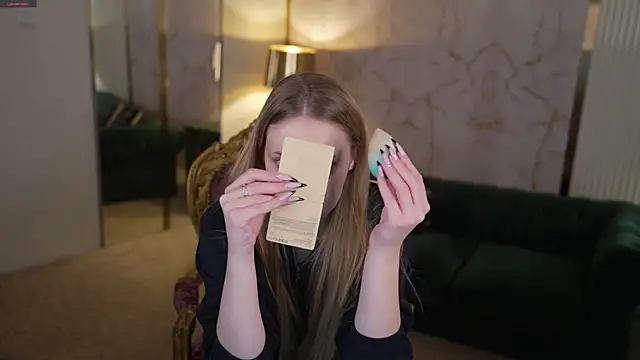 Linda054 online show from 11.28.25