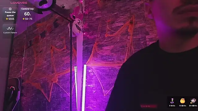 HotCouple 697 online show from 10.19.25