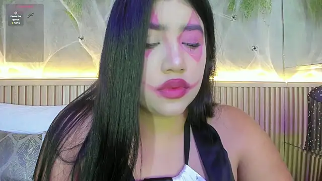 Lana Lann online show from 10.31.25