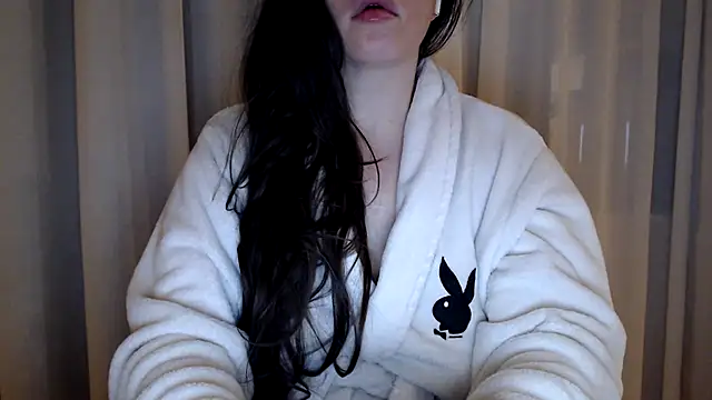 Snapshot of Sandysecret chatting on 01.27.25 Sandysecret online show from 01.27.25