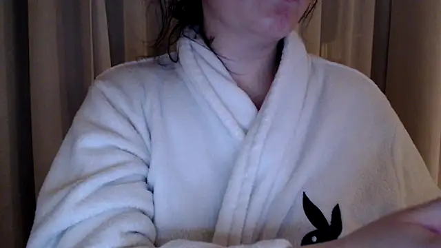 Snapshot of Sandysecret chatting on 03.11.25 Sandysecret online show from 03.11.25
