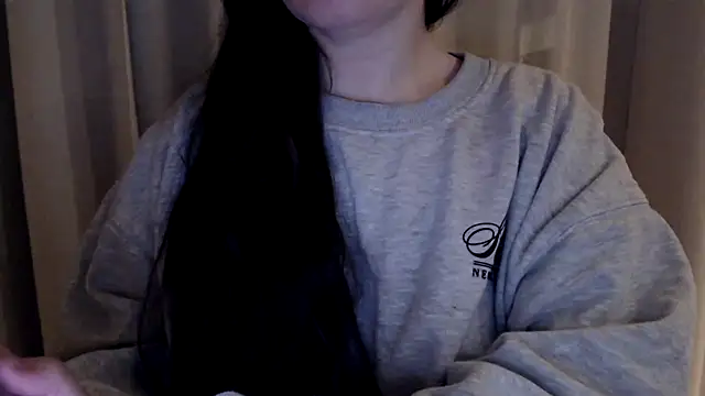 Snapshot of Sandysecret chatting on 03.17.25 Sandysecret online show from 03.17.25