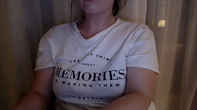 Snapshot of Sandysecret chatting on 09.08.25 Sandysecret online show from 09.08.25