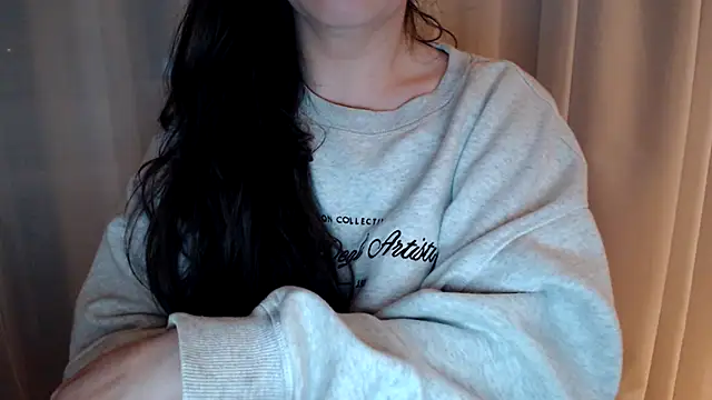 Snapshot of Sandysecret chatting on 09.24.25 Sandysecret online show from 09.24.25