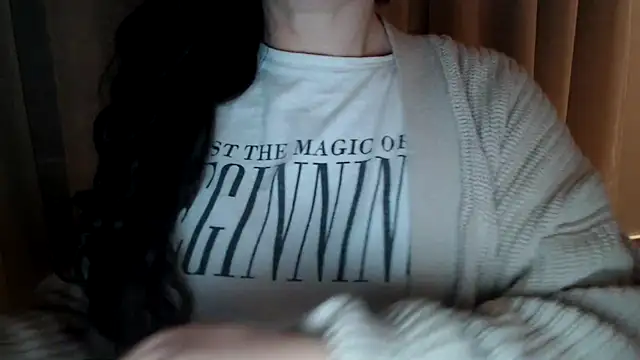 Snapshot of Sandysecret chatting on 11.06.25 Sandysecret online show from 11.06.25