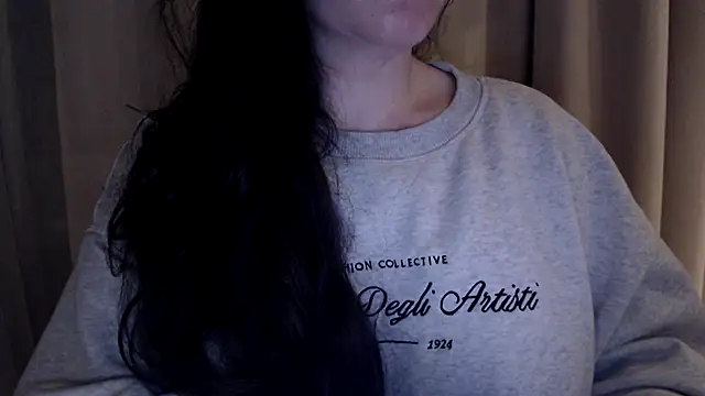 Snapshot of Sandysecret chatting on 11.12.25 Sandysecret online show from 11.12.25