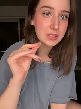 nerdynina online show from 10.29.25