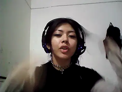 Snapshot of chinanochina chatting on 03.09.25 chinanochina online show from 03.09.25