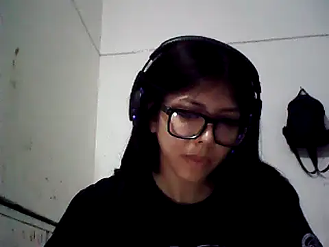 Snapshot of chinanochina chatting on 03.21.25 chinanochina online show from 03.21.25