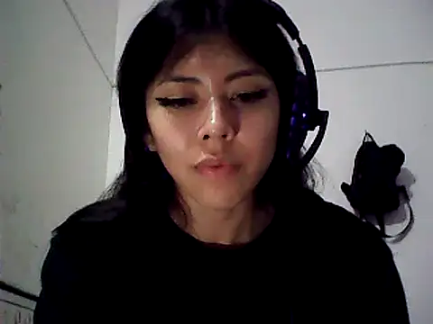 Snapshot of chinanochina chatting on 03.22.25 chinanochina online show from 03.22.25